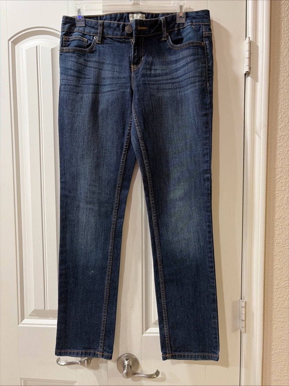 Aeropostale Women's Dark Blue Straight-Leg Jeans